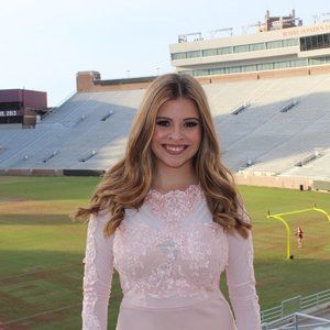 Meet your Posher, Isabella